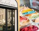 Devant une gelateria romaine, des bacs de glaces italiennes aux couleurs vives invitent à la dégustation.