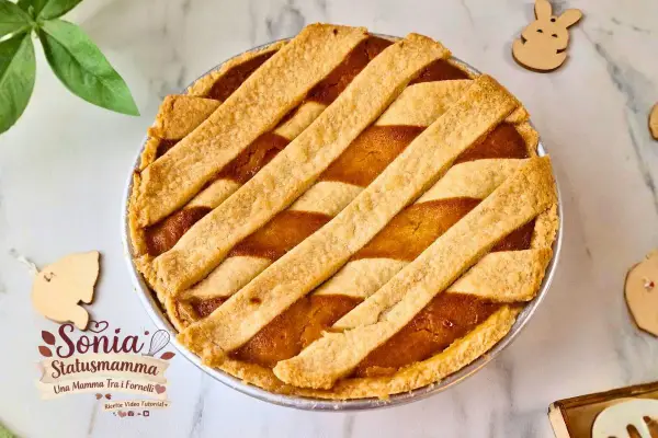 Délicieuse pastiera napoletana recette, une tarte traditionnelle italienne aux arômes de fleur d'oranger et de ricotta. Parfaite pour Pâques !